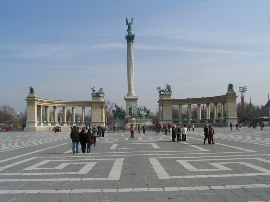 Heroes'_Square_in_Budapest